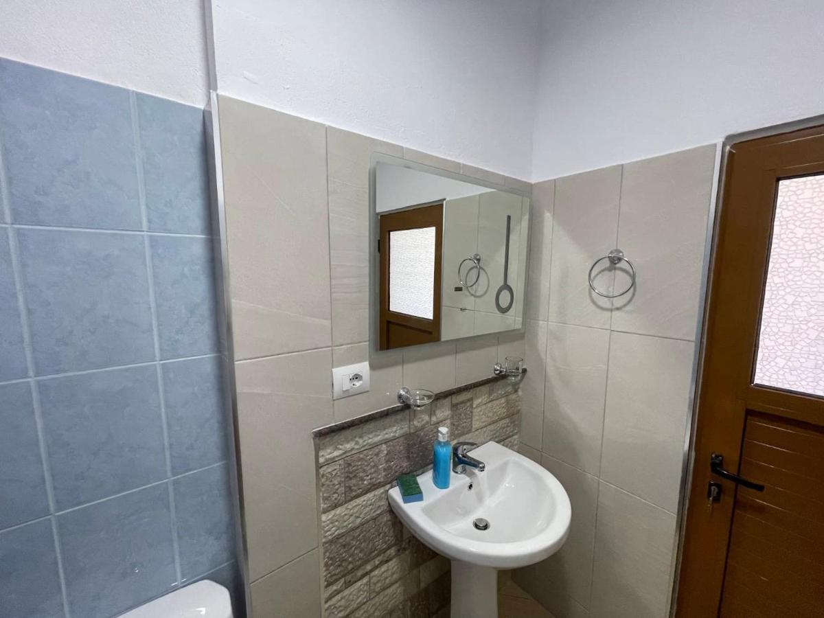 Olive Nest Apartment ซารานเดอ ภายนอก รูปภาพ