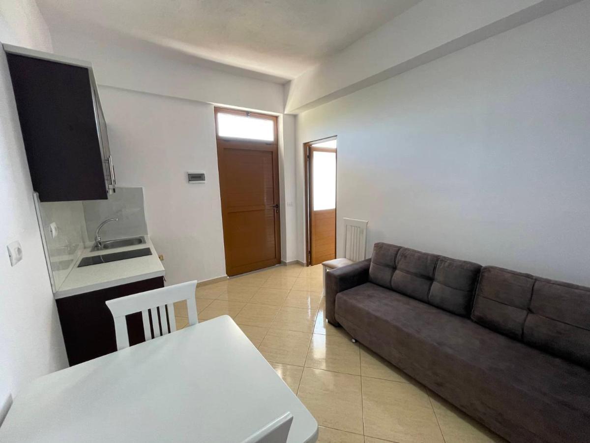 Olive Nest Apartment ซารานเดอ ภายนอก รูปภาพ