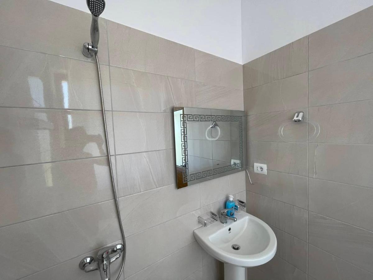 Olive Nest Apartment ซารานเดอ ภายนอก รูปภาพ