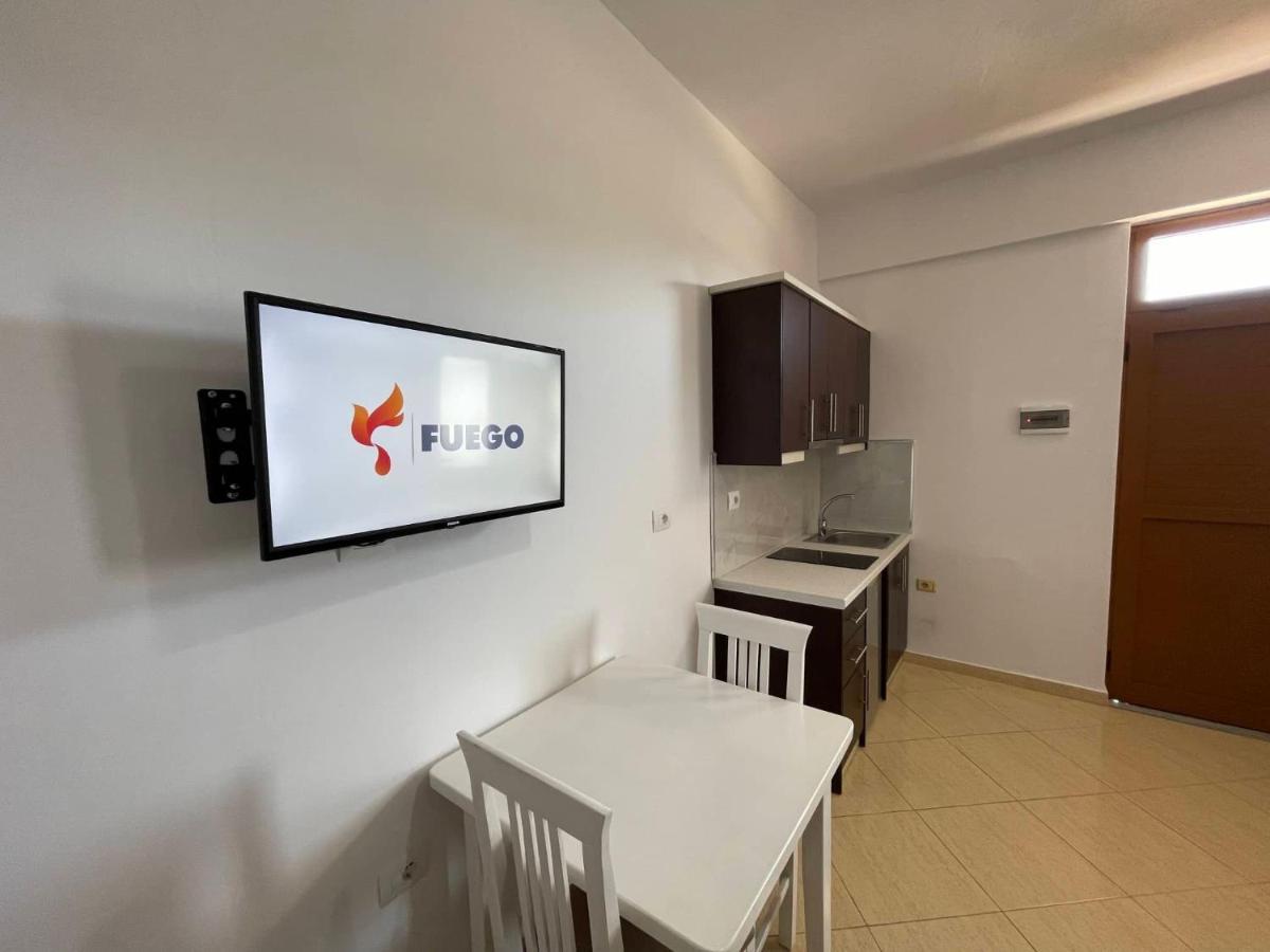 Olive Nest Apartment ซารานเดอ ภายนอก รูปภาพ