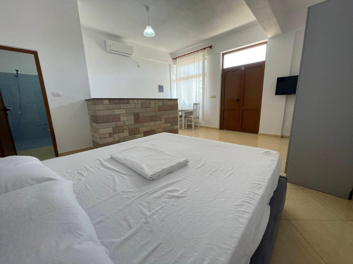 Olive Nest Apartment ซารานเดอ ภายนอก รูปภาพ