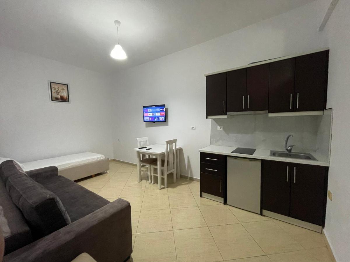 Olive Nest Apartment ซารานเดอ ภายนอก รูปภาพ